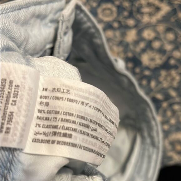 Hollister Ultra High-Rise Mom Patchwork Denim Cut Off Modern Boho Shorts - Picture 7 of 11